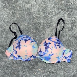 Wear everywhere super push up 32C bra